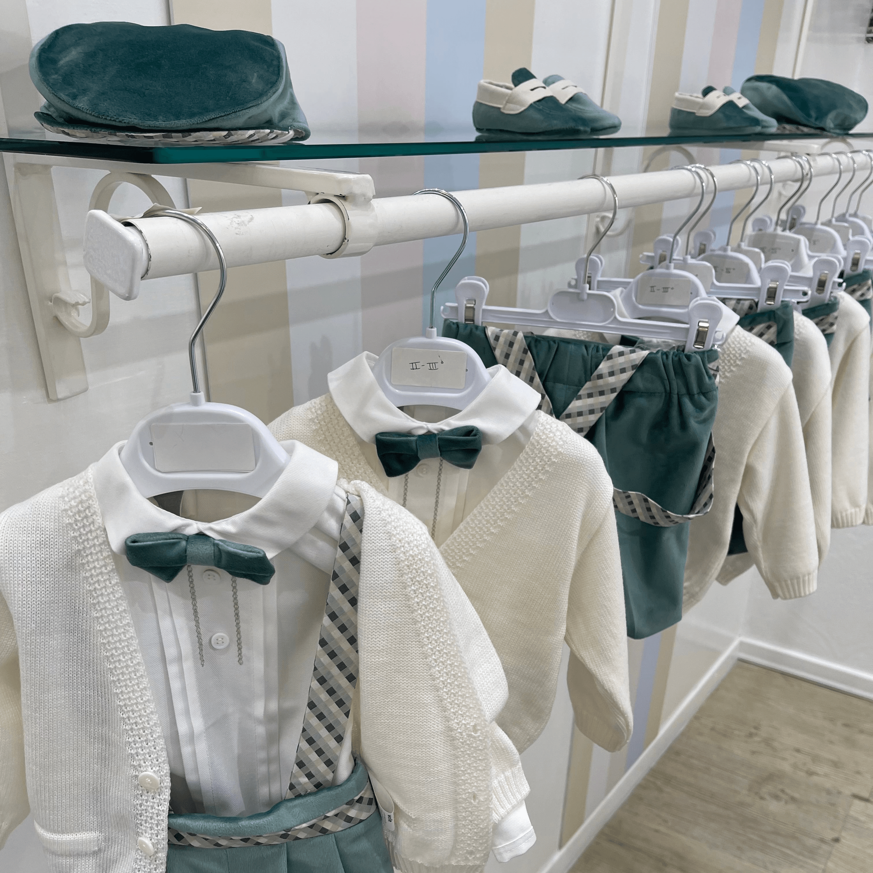 COMPLETO 4 PEZZI CON CARDIGAN