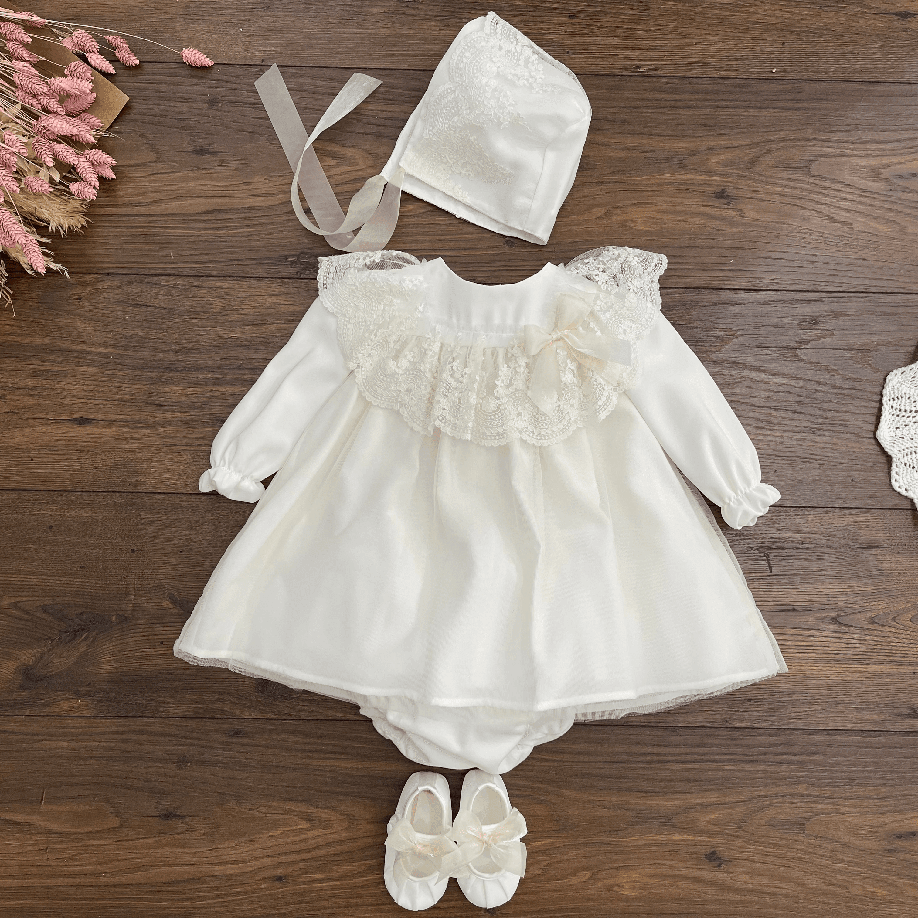 ABITO BATTESIMALE IN PIZZO MACRAMÉ